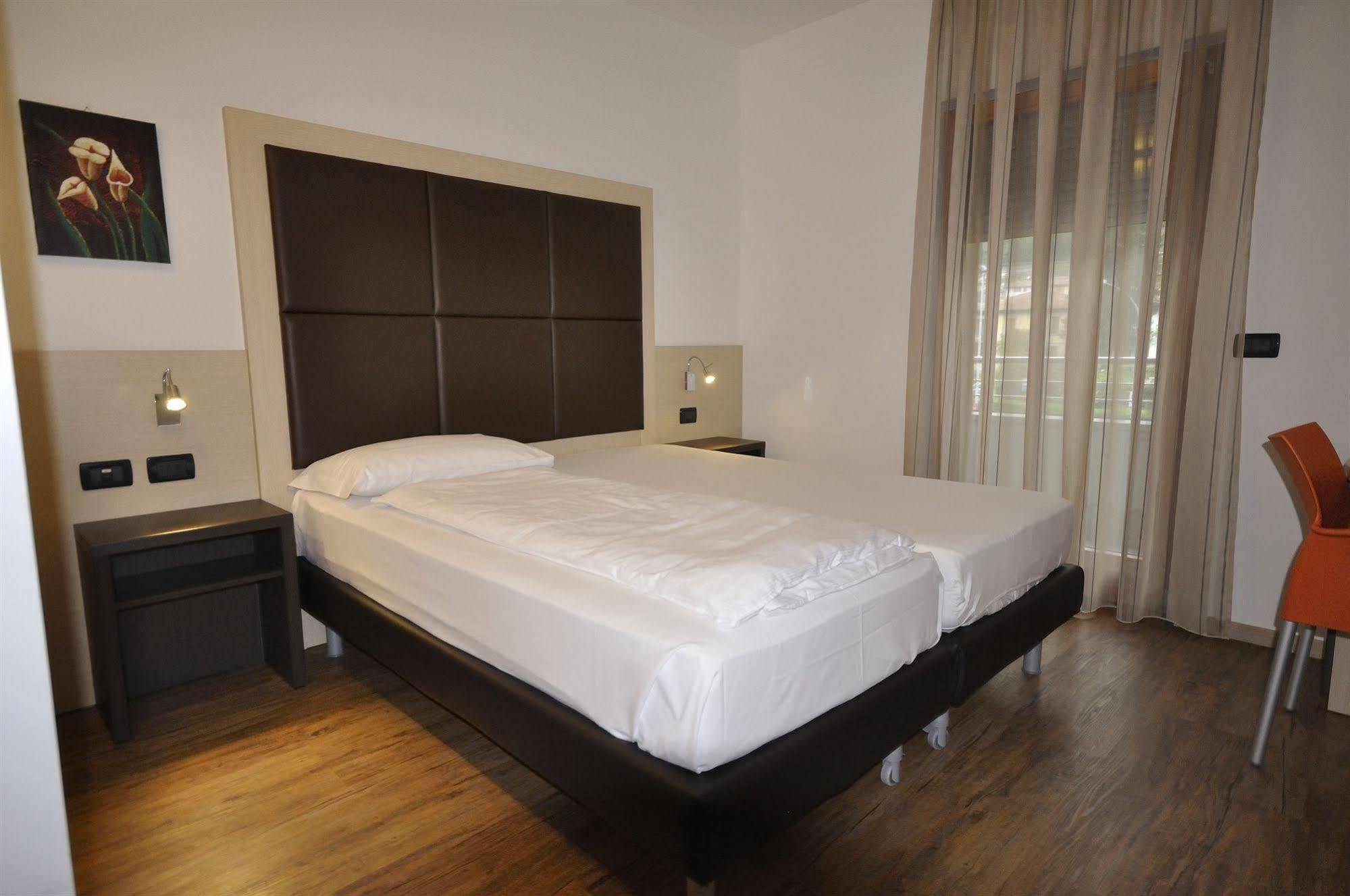 Villa Cameras Room And Breakfast Мори Экстерьер фото