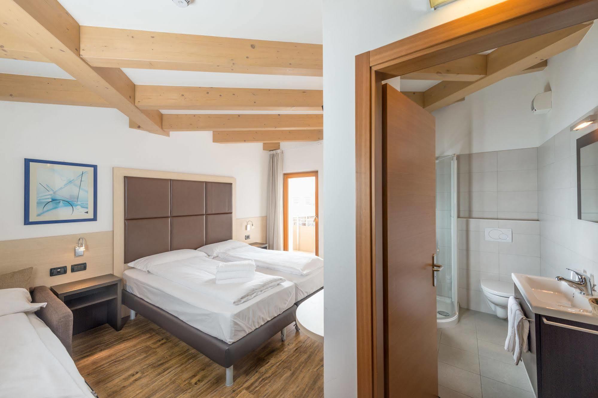 Villa Cameras Room And Breakfast Мори Экстерьер фото