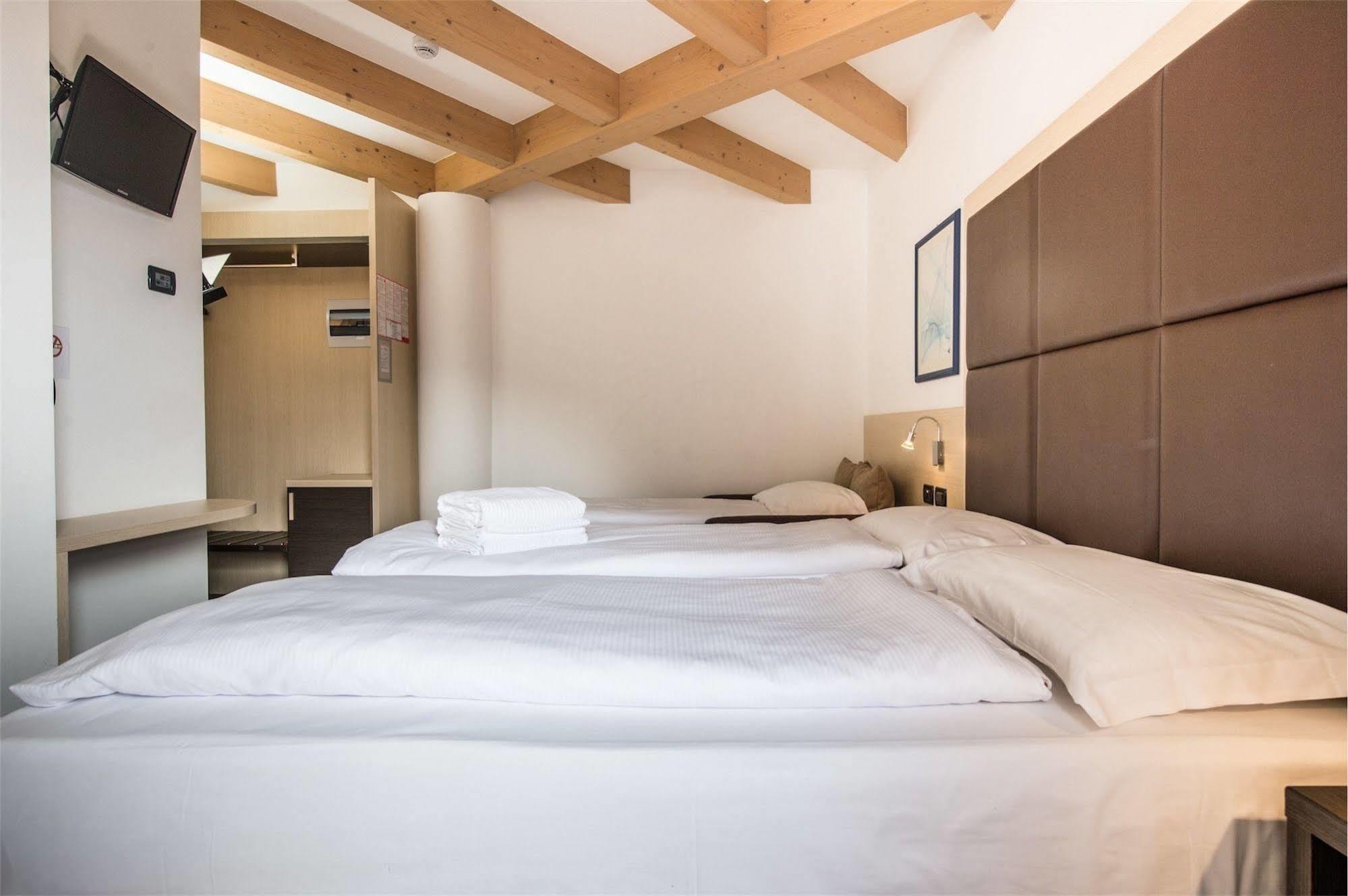 Villa Cameras Room And Breakfast Мори Экстерьер фото