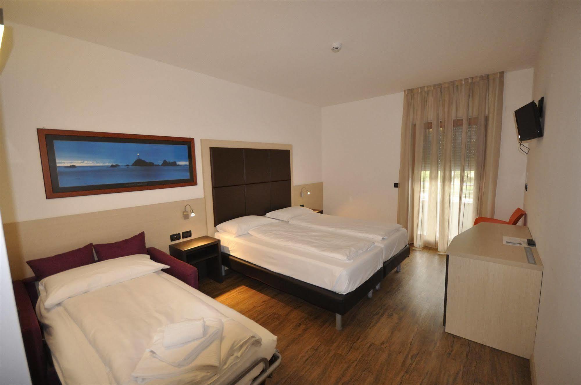 Villa Cameras Room And Breakfast Мори Экстерьер фото